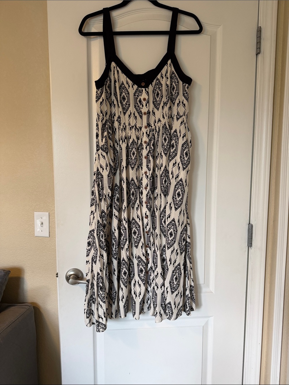 torrid Black and Cream Printed Midi Sundress